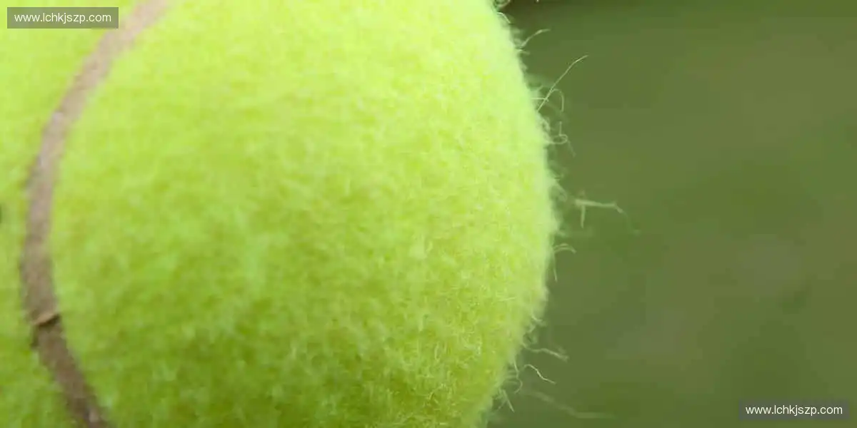 赛场之外,我们与你同在 —— 实时解说,深度分析!🎙️📊